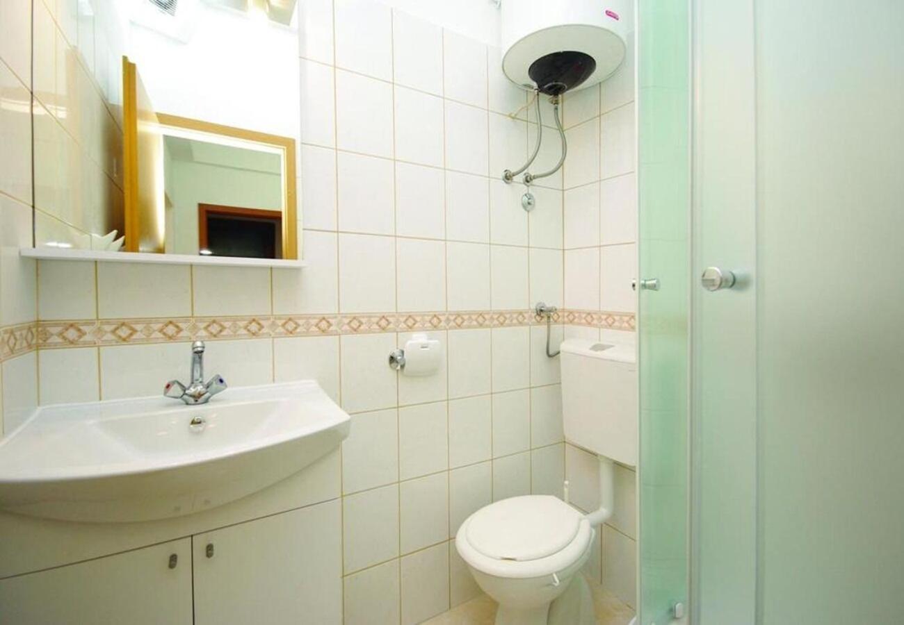 Room Ljuba Makarska Kültér fotó