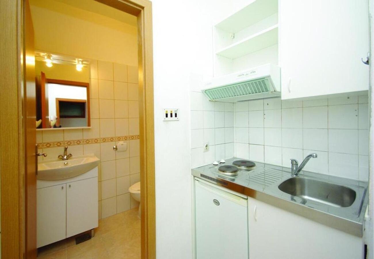 Room Ljuba Makarska Kültér fotó